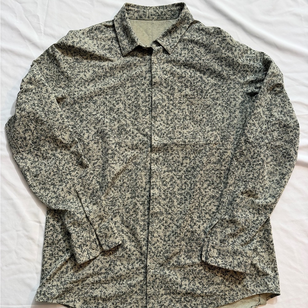 Men's Lululemon Button down